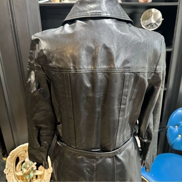 Berry’s on Main Columbia SC Boutique Vintage Leather Trench Coat - Picture 9 of 14